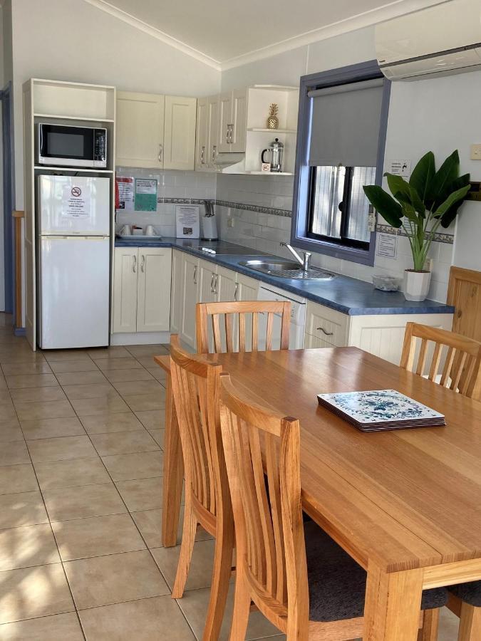 Tuross Beach Cabins & Campsites 图洛斯海德 外观 照片